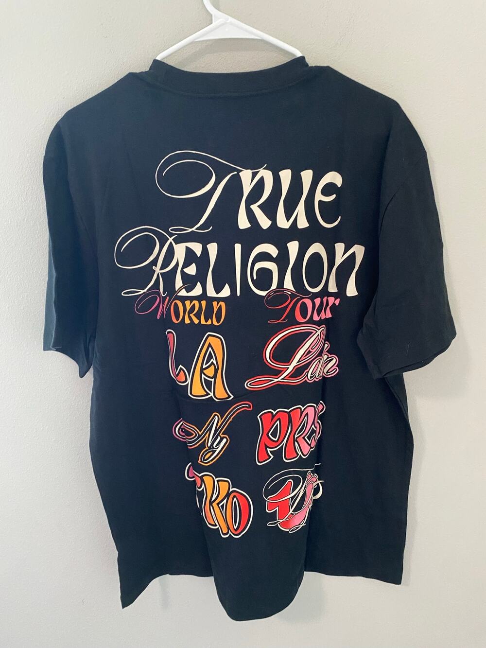 True Religion Ombre Logo Graphic Tee Black Short Sleeve Medium NWT